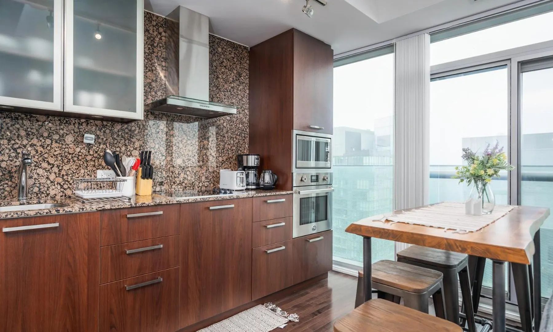 Downtown Suites 1 Toronto