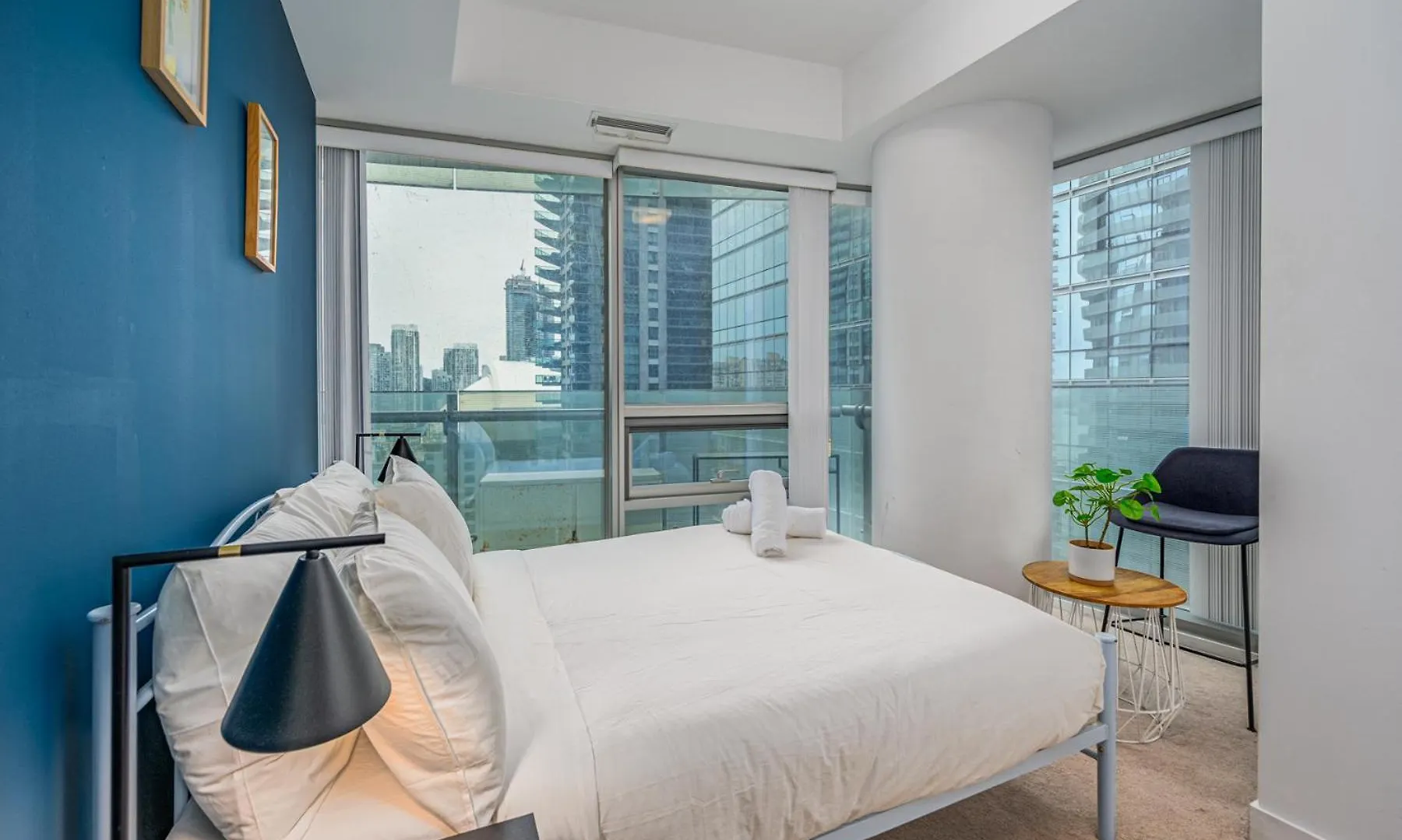 Apartment Downtown Suites 1 Toronto Canada
