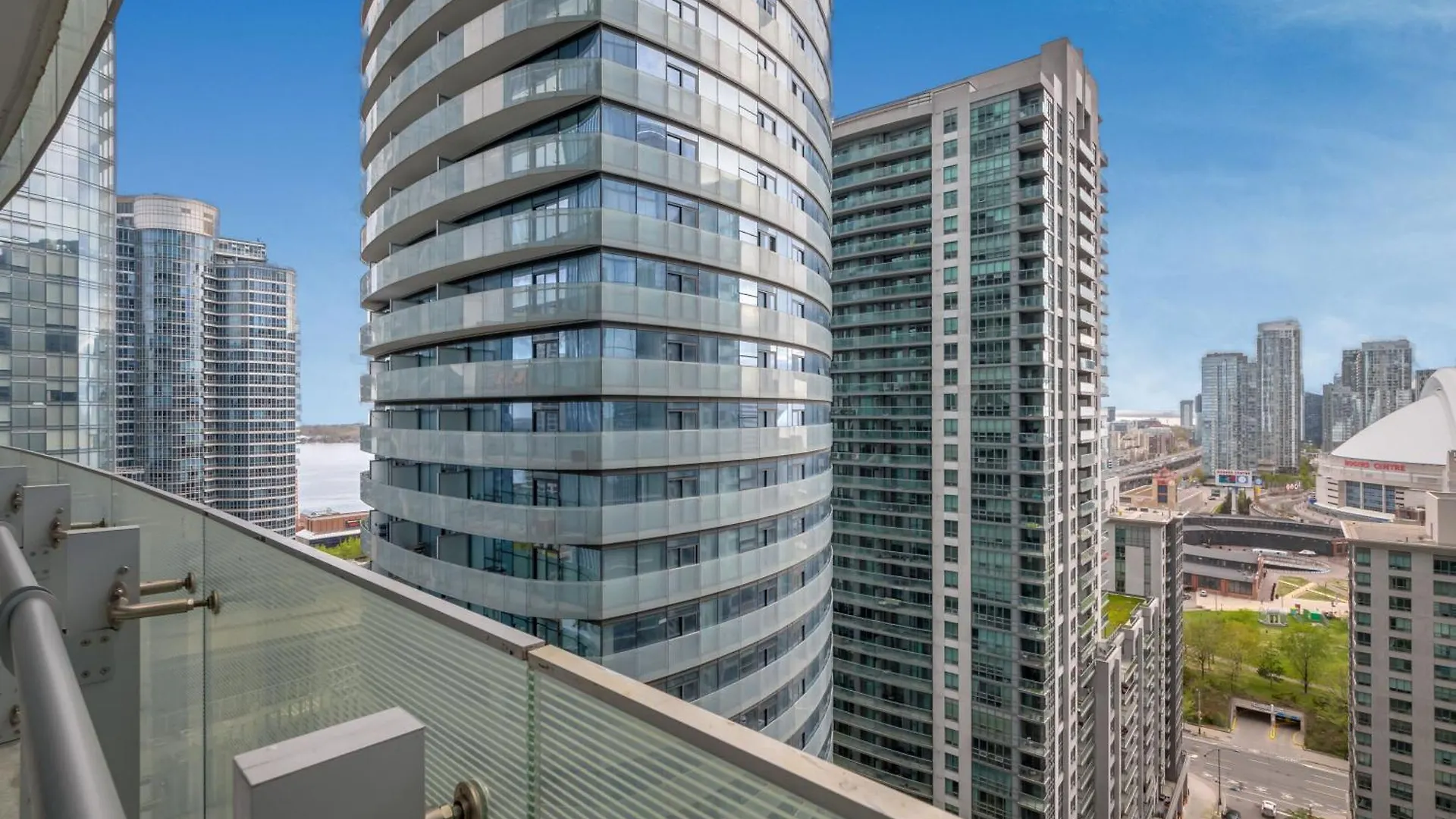 Downtown Suites 1 Toronto Canada